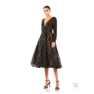 MAC DUGGAL Embellished Sequin Black Dress for wedding event cocktail